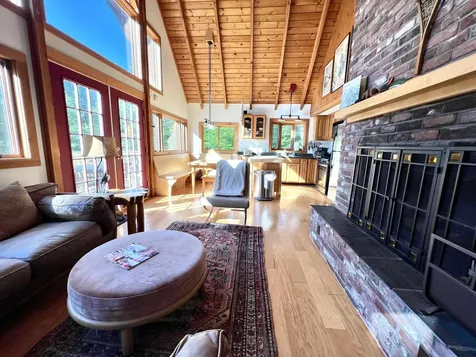 163 Howe Farm Road Jamaica VT 05343