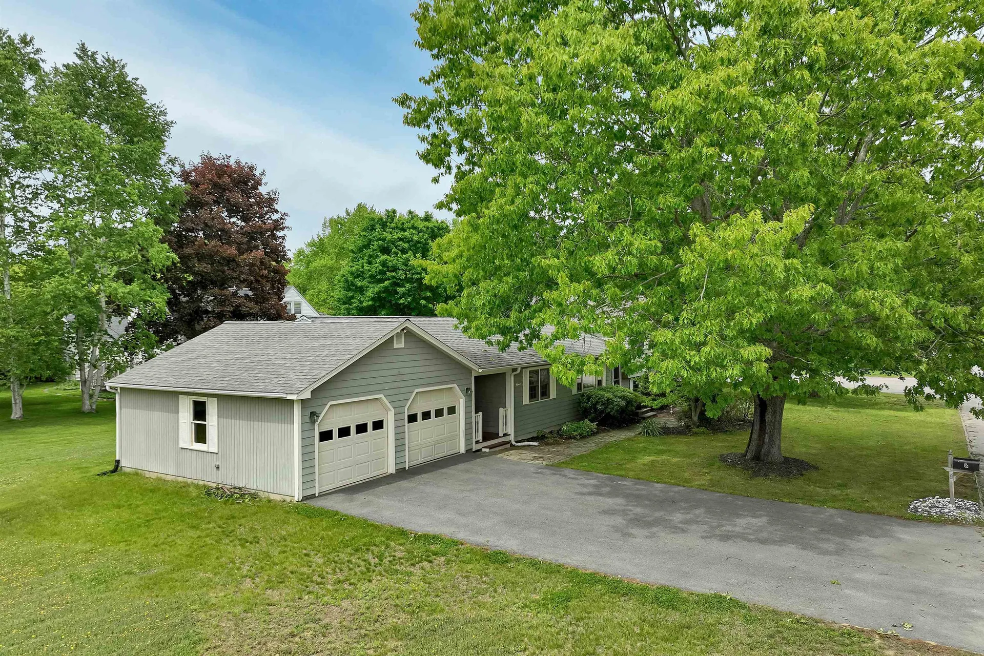 8 Toftree Lane Dover NH 03820
