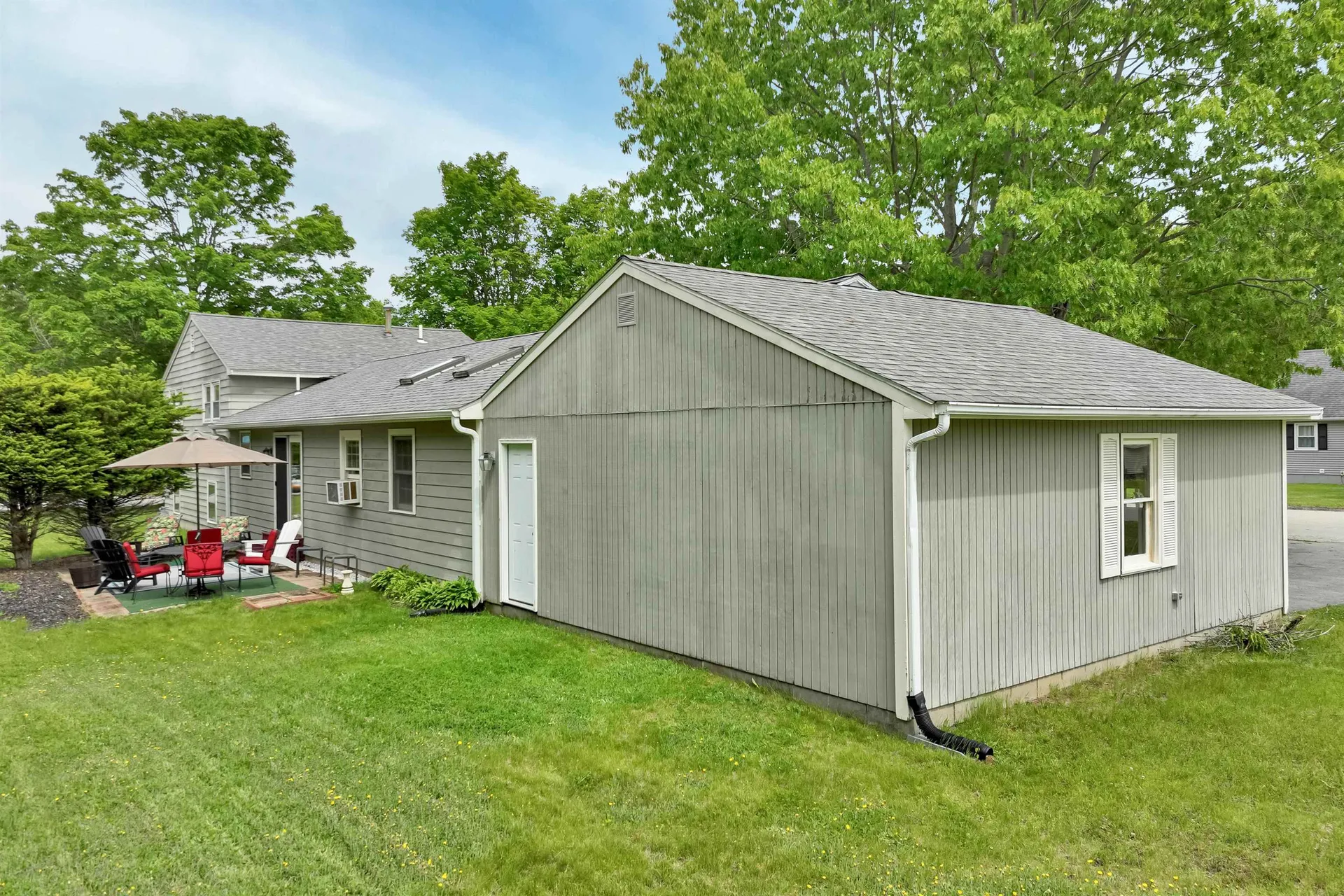 8 Toftree Lane Dover NH 03820