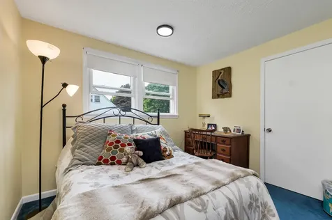 8 Toftree Lane Dover NH 03820