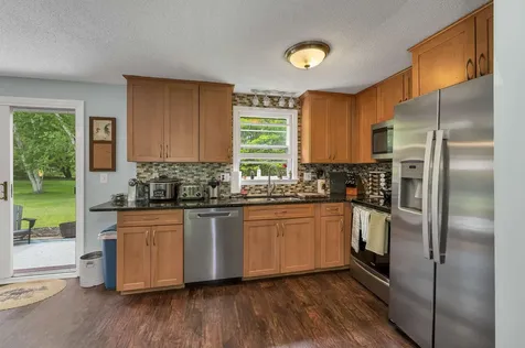 8 Toftree Lane Dover NH 03820