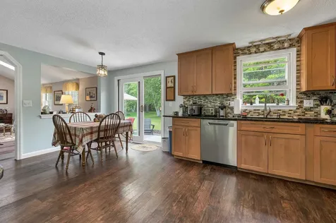 8 Toftree Lane Dover NH 03820