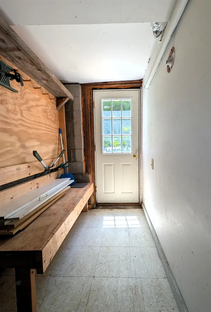 412 Western Avenue Brattleboro VT 05301