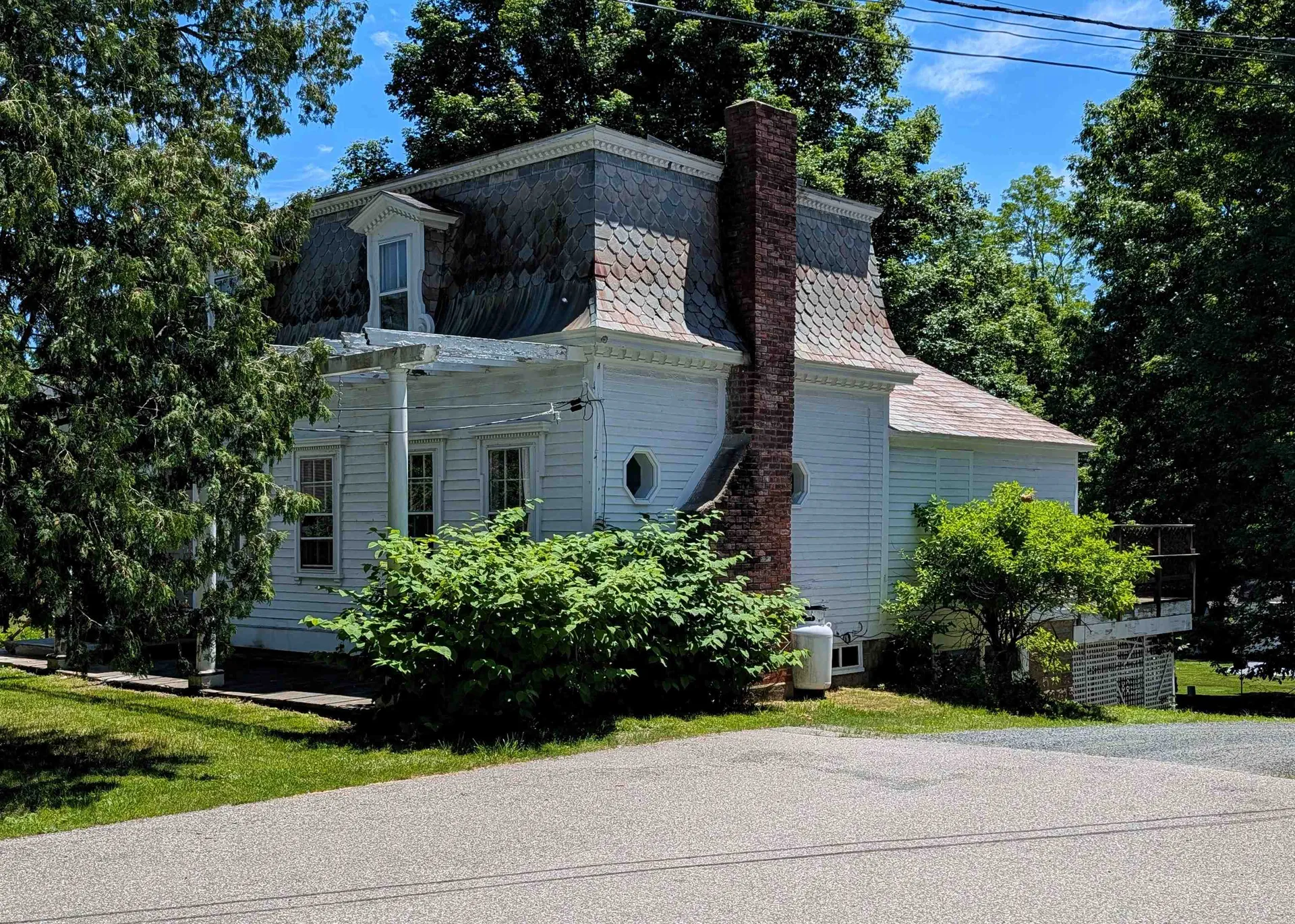 412 Western Avenue Brattleboro VT 05301