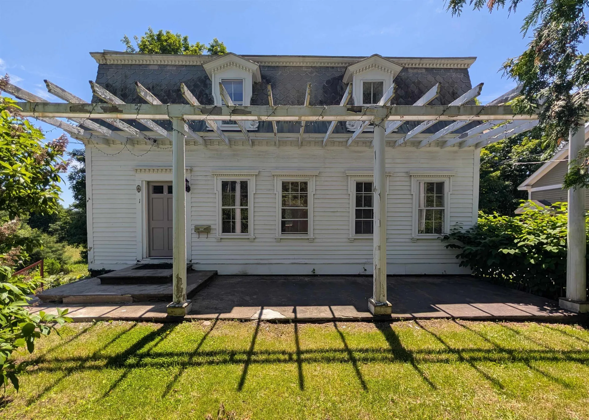412 Western Avenue Brattleboro VT 05301