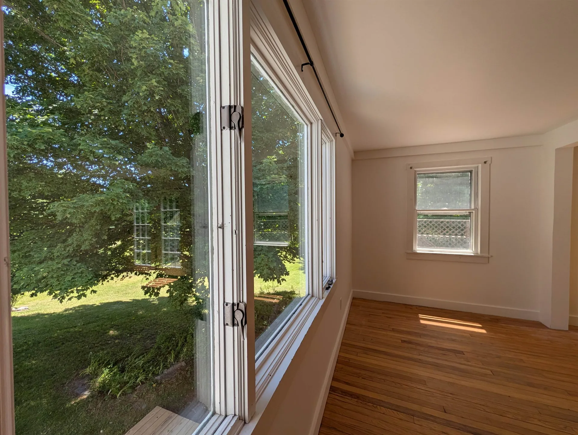 412 Western Avenue Brattleboro VT 05301
