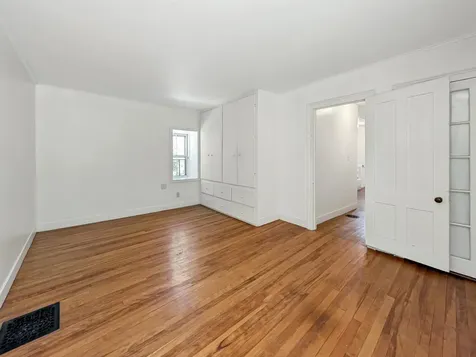 412 Western Avenue Brattleboro VT 05301