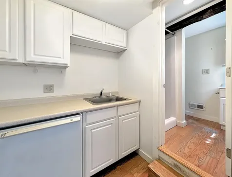 412 Western Avenue Brattleboro VT 05301