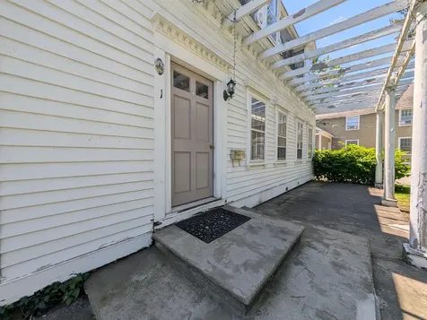 412 Western Avenue Brattleboro VT 05301
