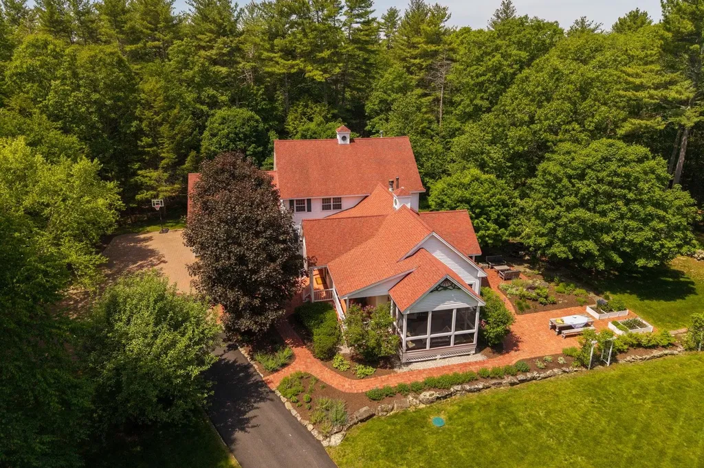 402 Bay Road Durham NH 03824