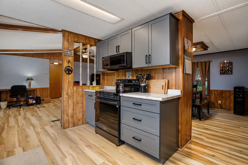 53 River Ledge Drive Goffstown NH 03045