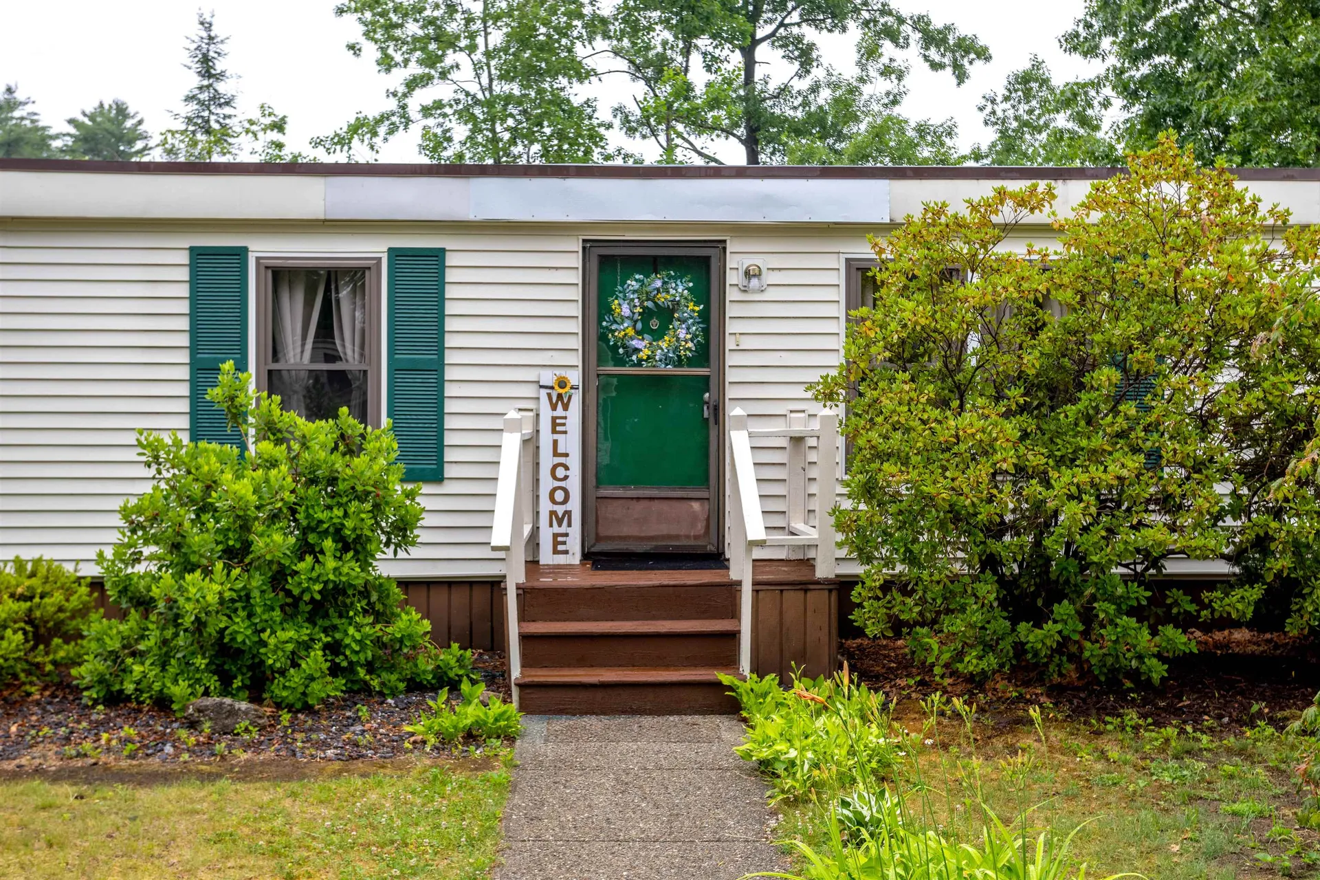 53 River Ledge Drive Goffstown NH 03045