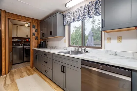 53 River Ledge Drive Goffstown NH 03045