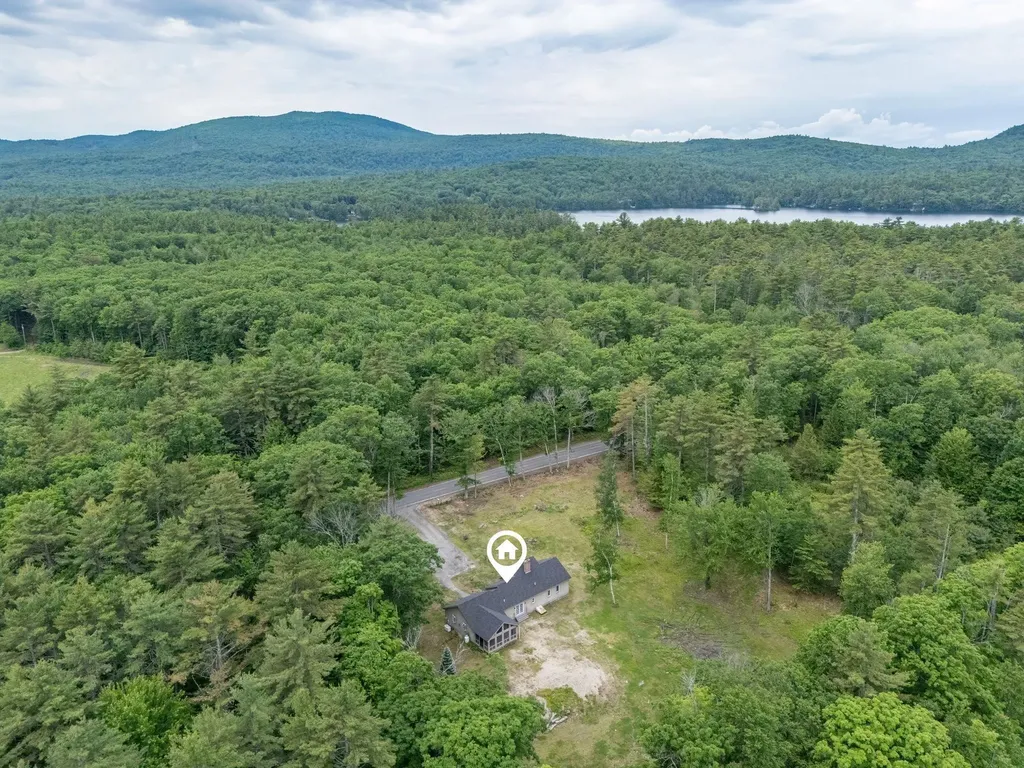 314 Wentworth Road Brookfield NH 03872