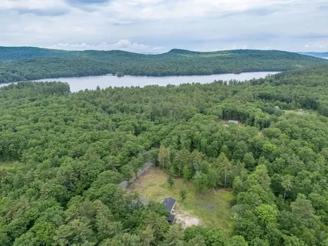314 Wentworth Road Brookfield NH 03872