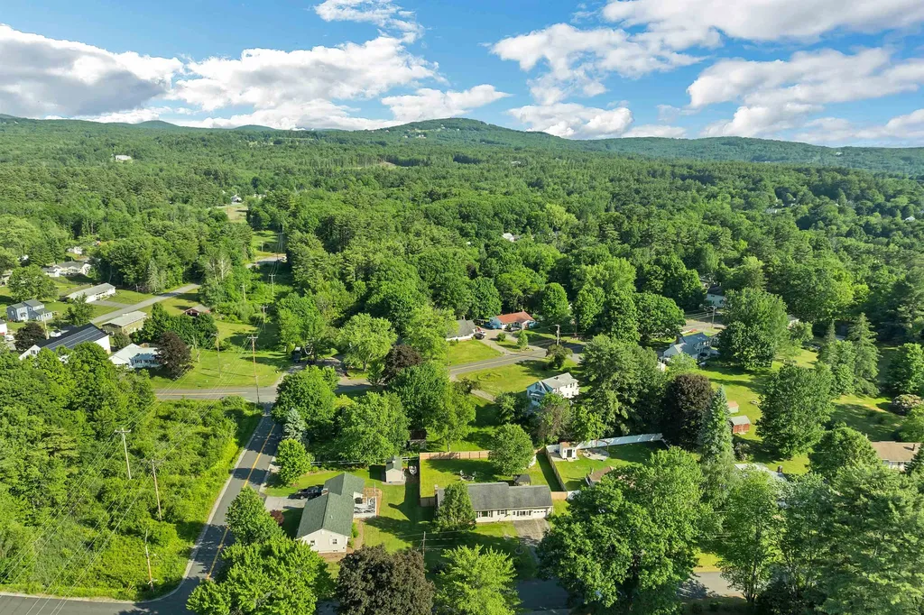 125 Woodland Avenue Gilford NH 03249