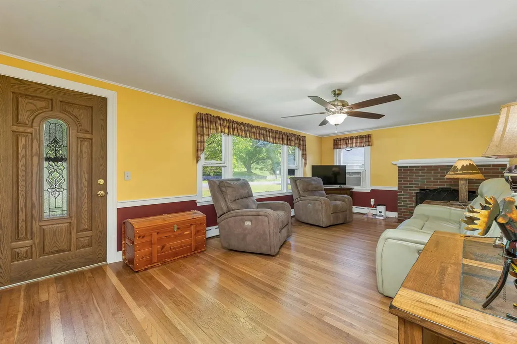 125 Woodland Avenue Gilford NH 03249