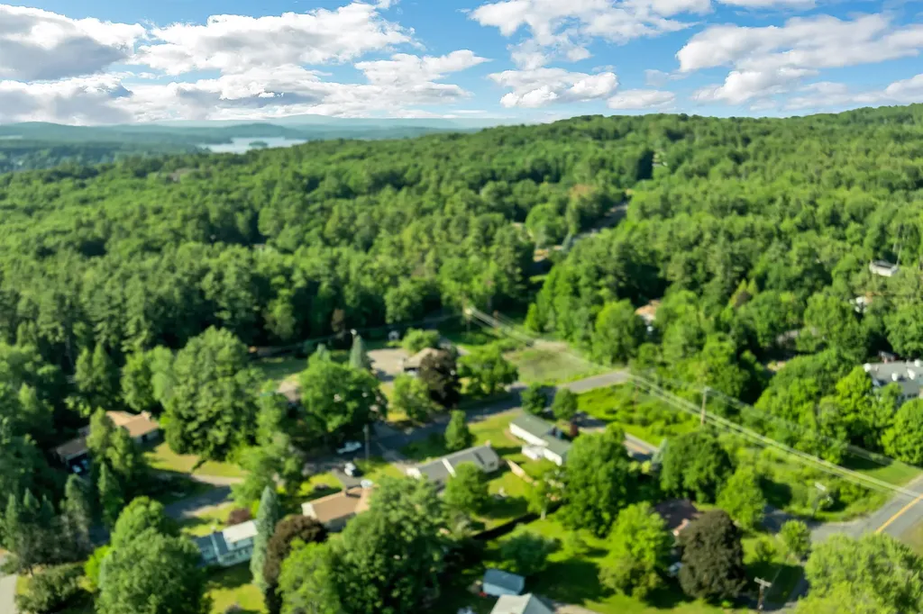 125 Woodland Avenue Gilford NH 03249