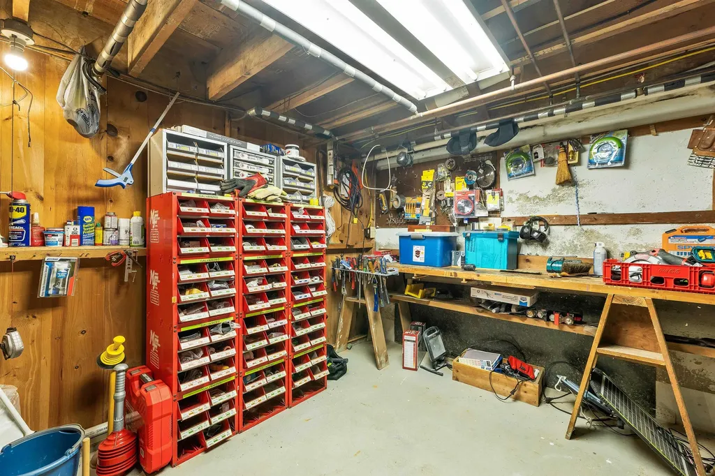 125 Woodland Avenue Gilford NH 03249
