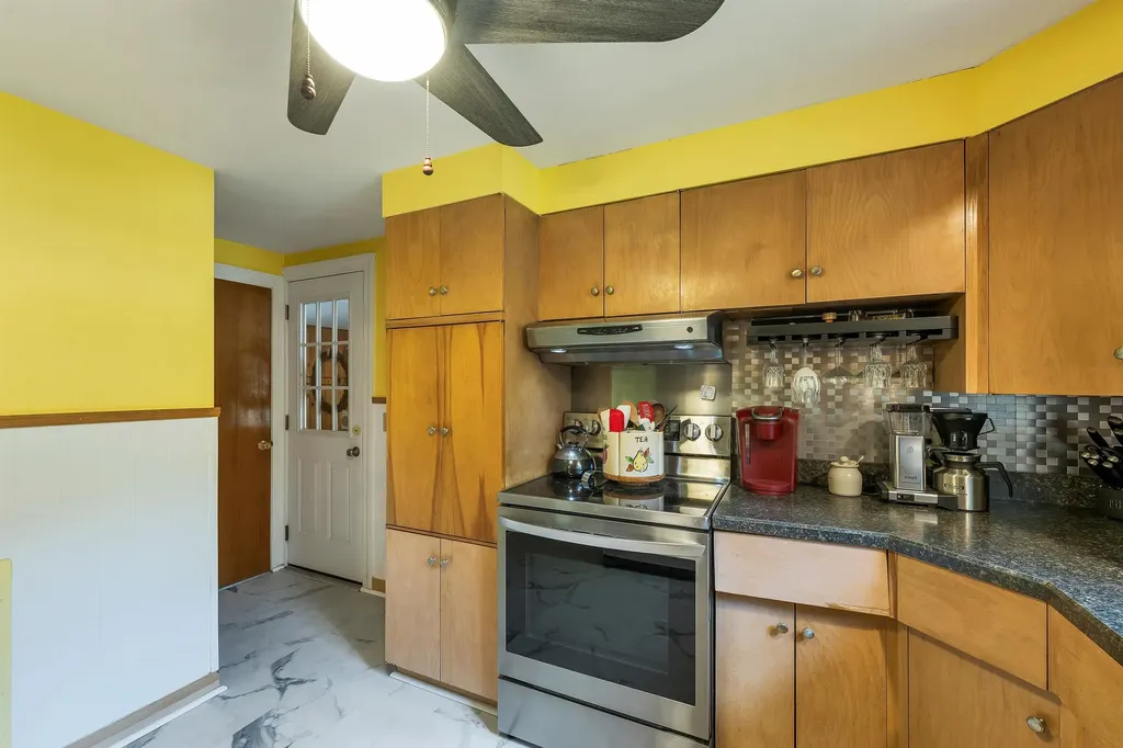 125 Woodland Avenue Gilford NH 03249