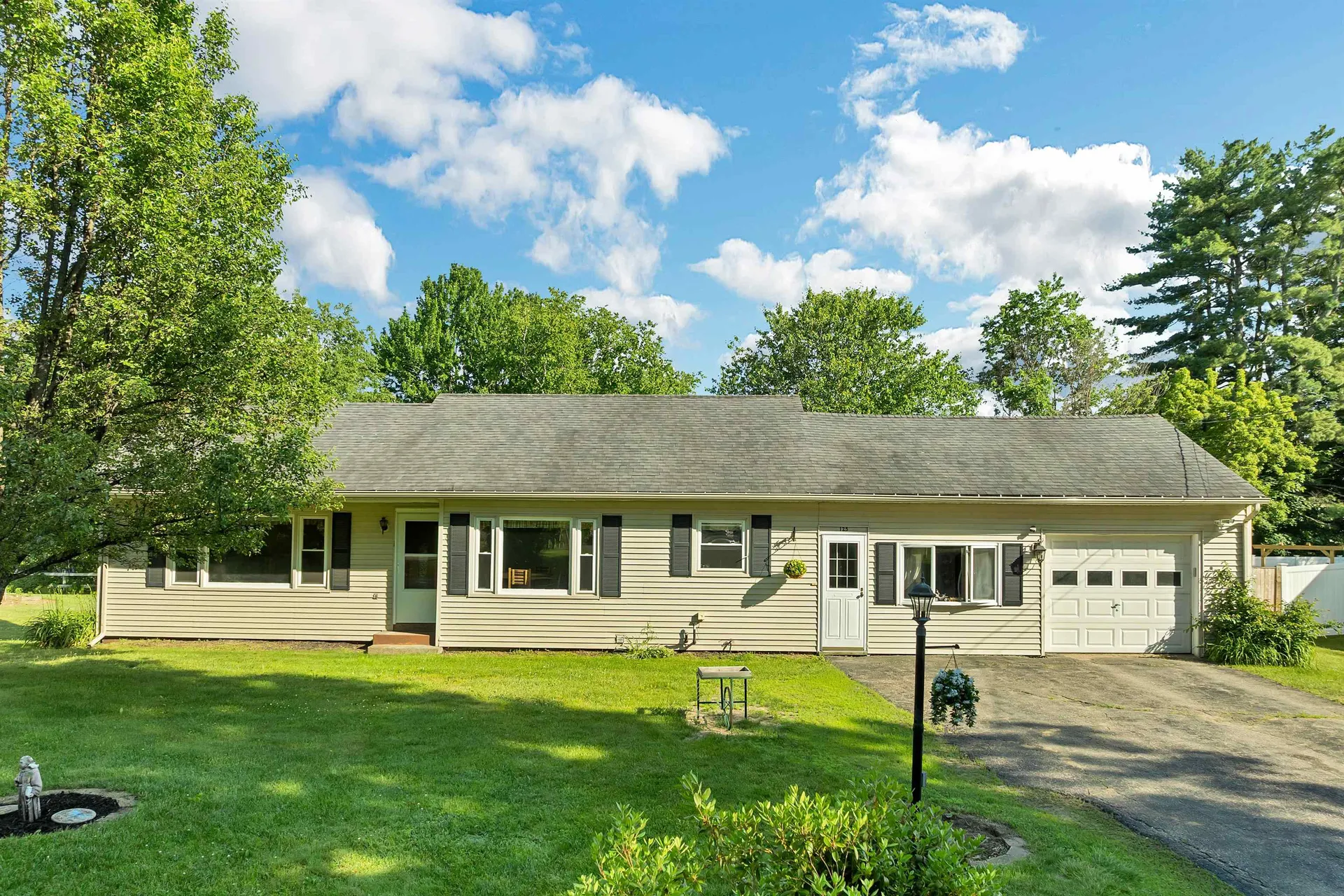 125 Woodland Avenue Gilford NH 03249
