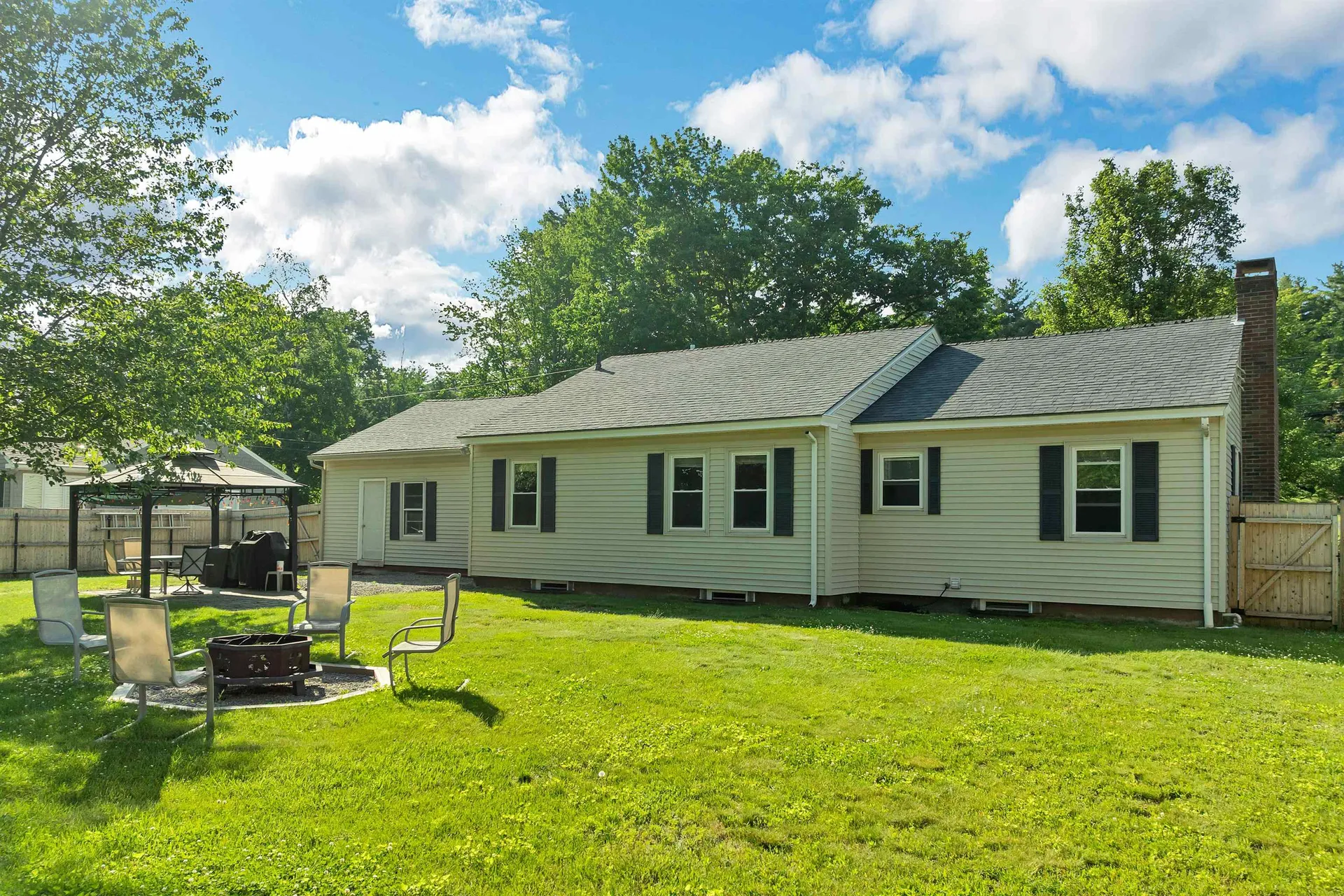 125 Woodland Avenue Gilford NH 03249