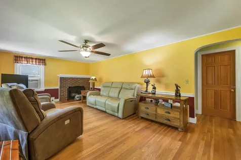 125 Woodland Avenue Gilford NH 03249
