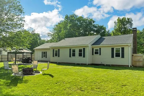 125 Woodland Avenue Gilford NH 03249