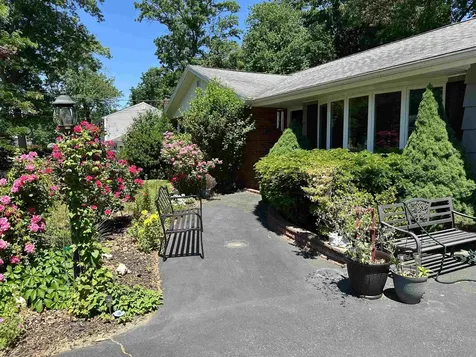 31 Marianna Road Salem NH 03079