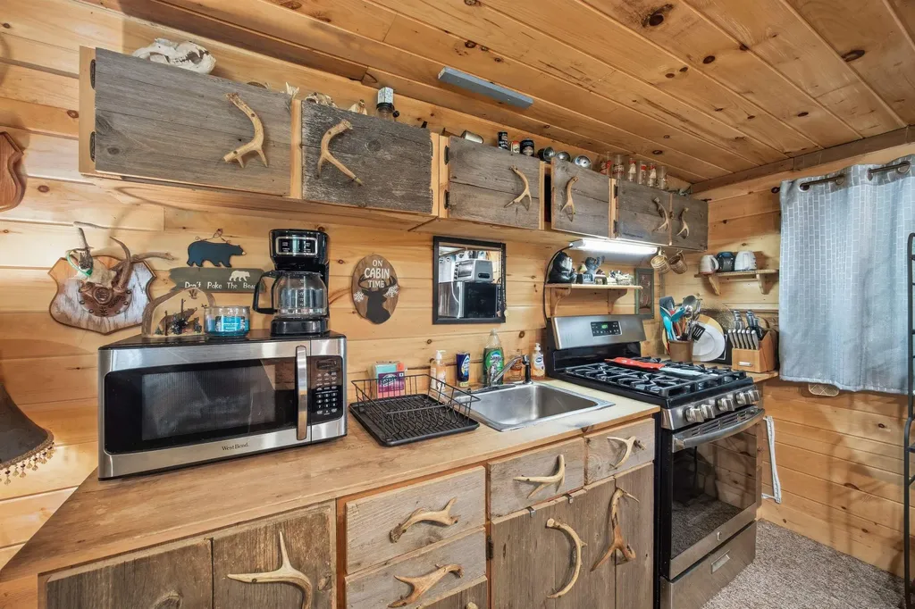 173 John Jones Road Middleton NH 03887