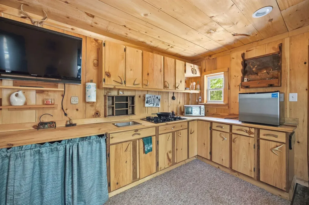 173 John Jones Road Middleton NH 03887