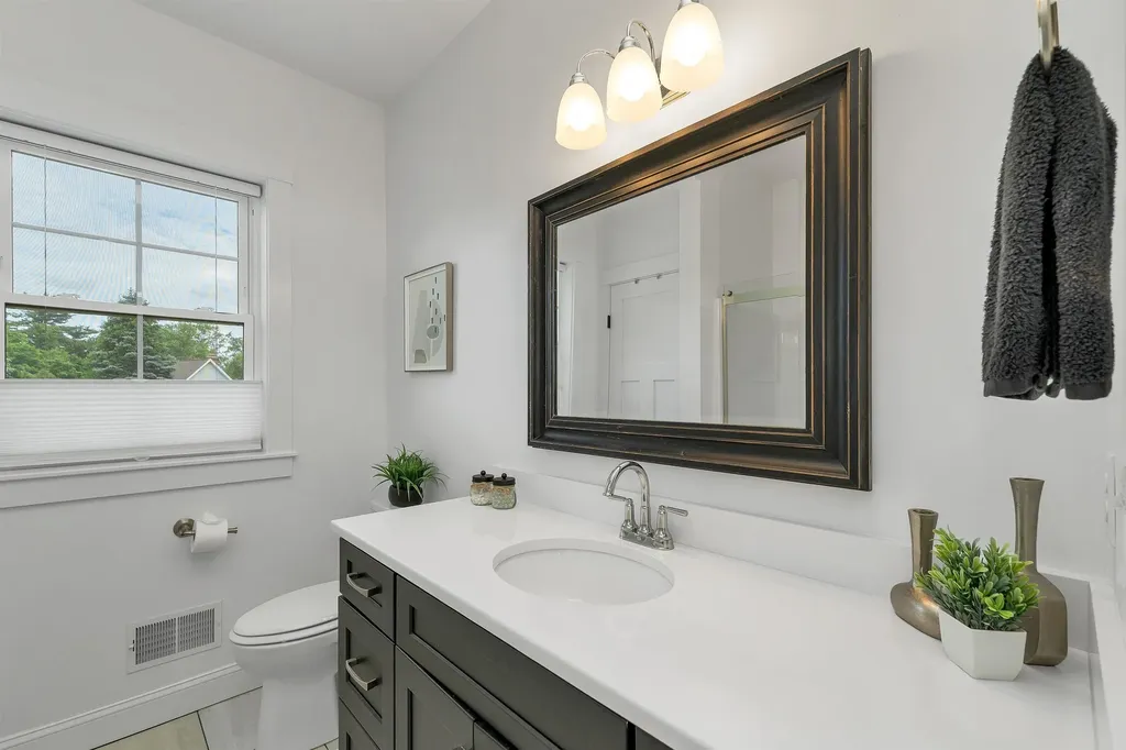 40 Christian Hill Road Amherst NH 03031
