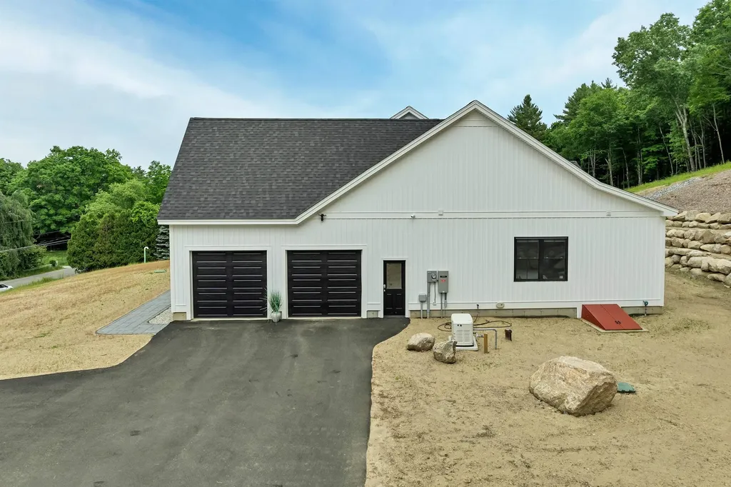 40 Christian Hill Road Amherst NH 03031
