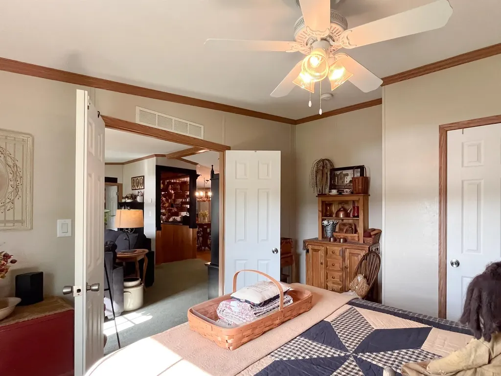16 Julia's Way Littleton NH 03561