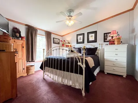 16 Julia's Way Littleton NH 03561