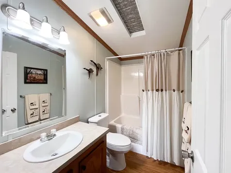 16 Julia's Way Littleton NH 03561