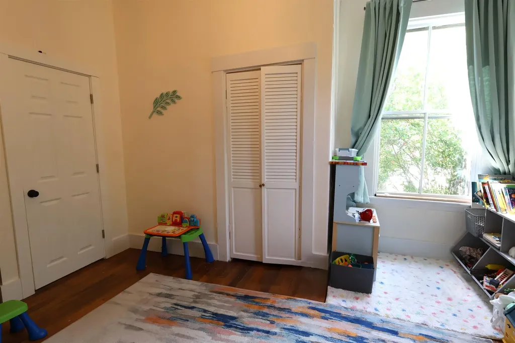 9 Shaw Street Lebanon NH 03766