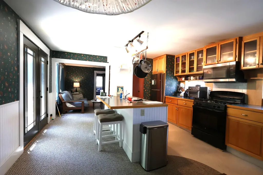 9 Shaw Street Lebanon NH 03766