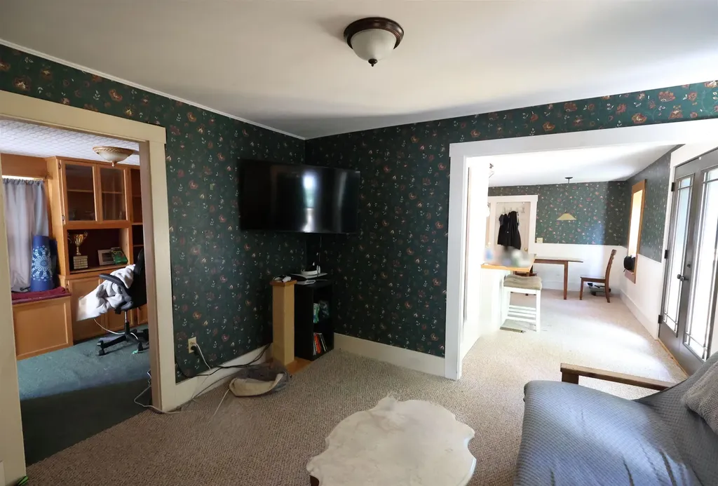 9 Shaw Street Lebanon NH 03766