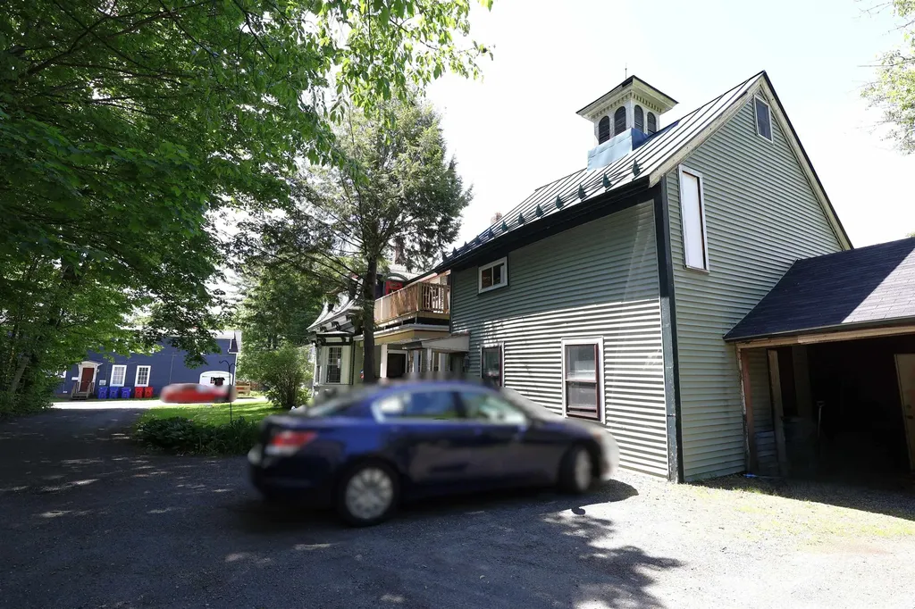 9 Shaw Street Lebanon NH 03766
