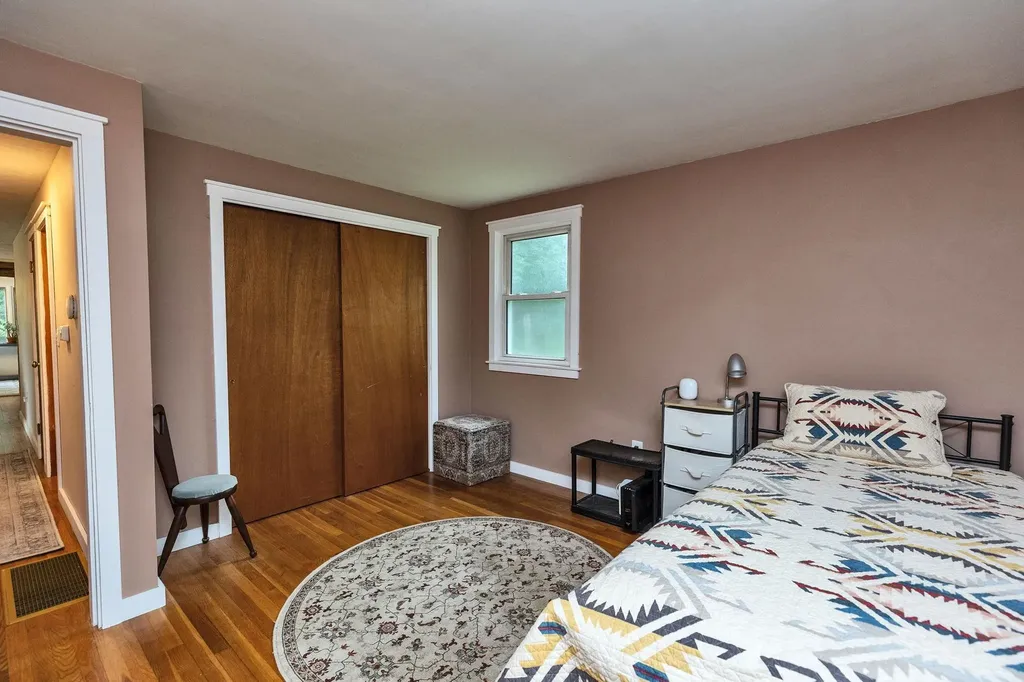 17 Maple Avenue Peterborough NH 03458