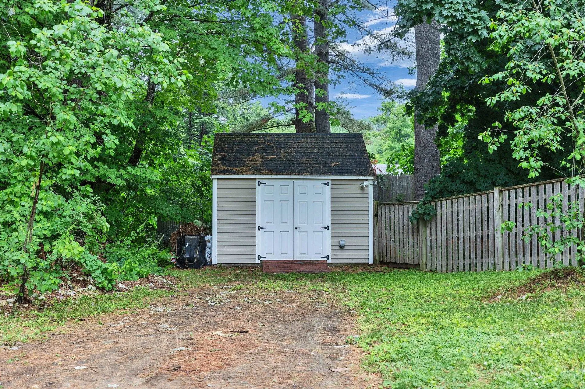 17 Maple Avenue Peterborough NH 03458