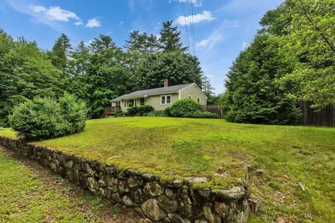 17 Maple Avenue Peterborough NH 03458