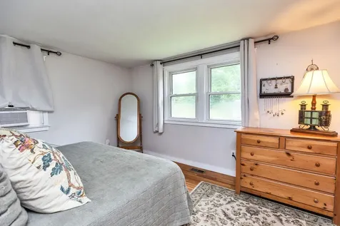 17 Maple Avenue Peterborough NH 03458