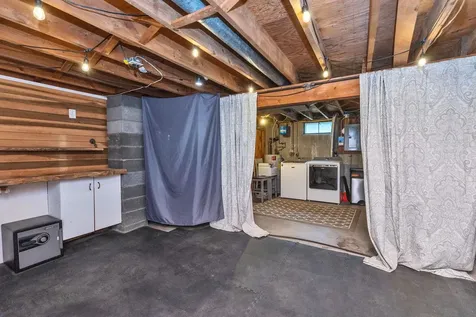 17 Maple Avenue Peterborough NH 03458