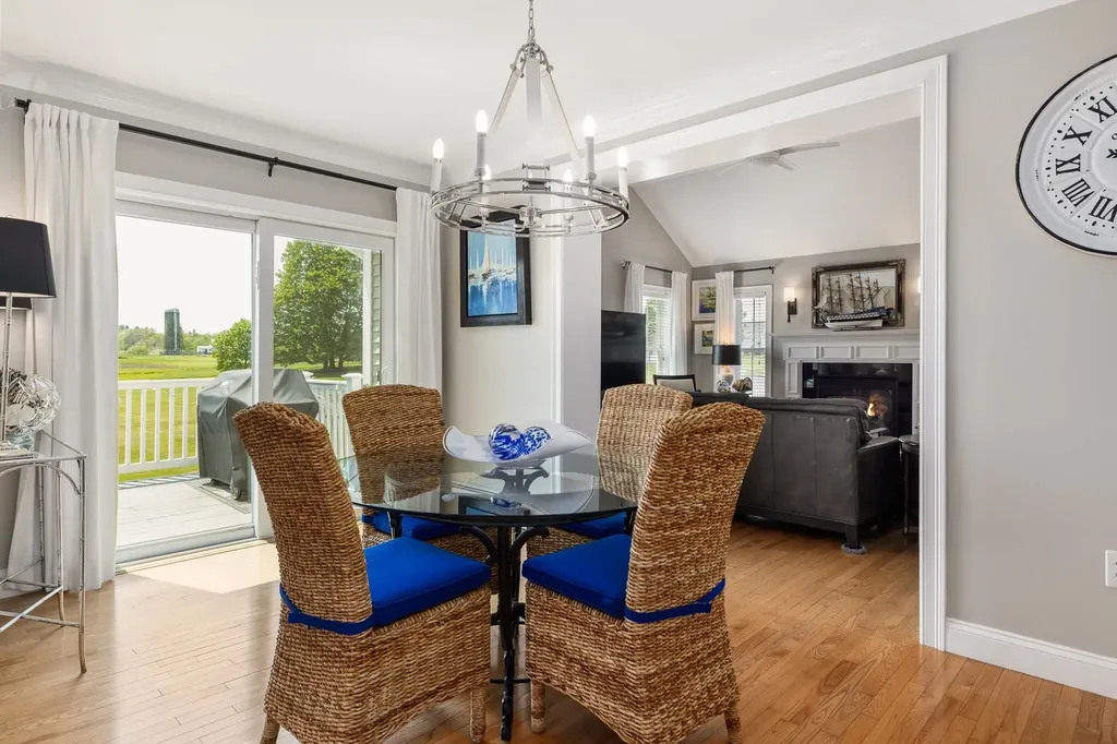 12 Perrys Way Berwick ME 03901