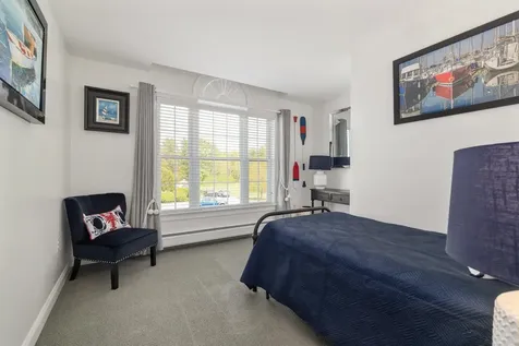 12 Perrys Way Berwick ME 03901