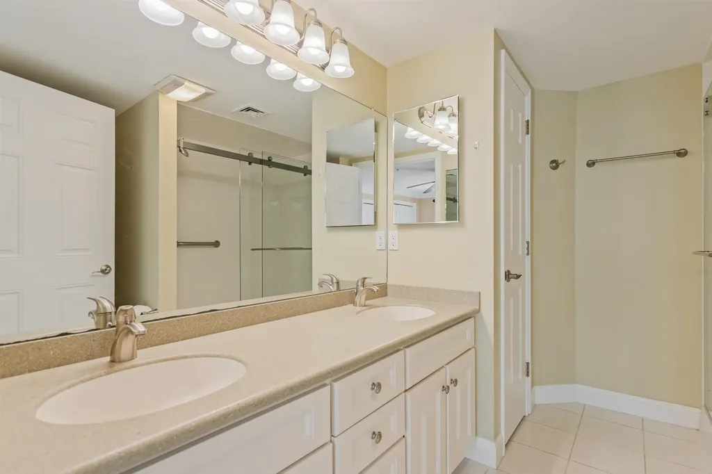 216 Sterling Hill Lane Exeter NH 03833