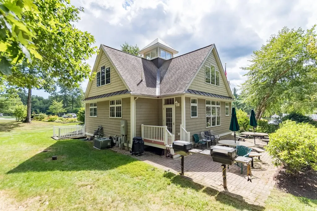 216 Sterling Hill Lane Exeter NH 03833