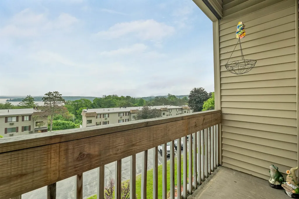 178 Treetop Circle Laconia NH 03246